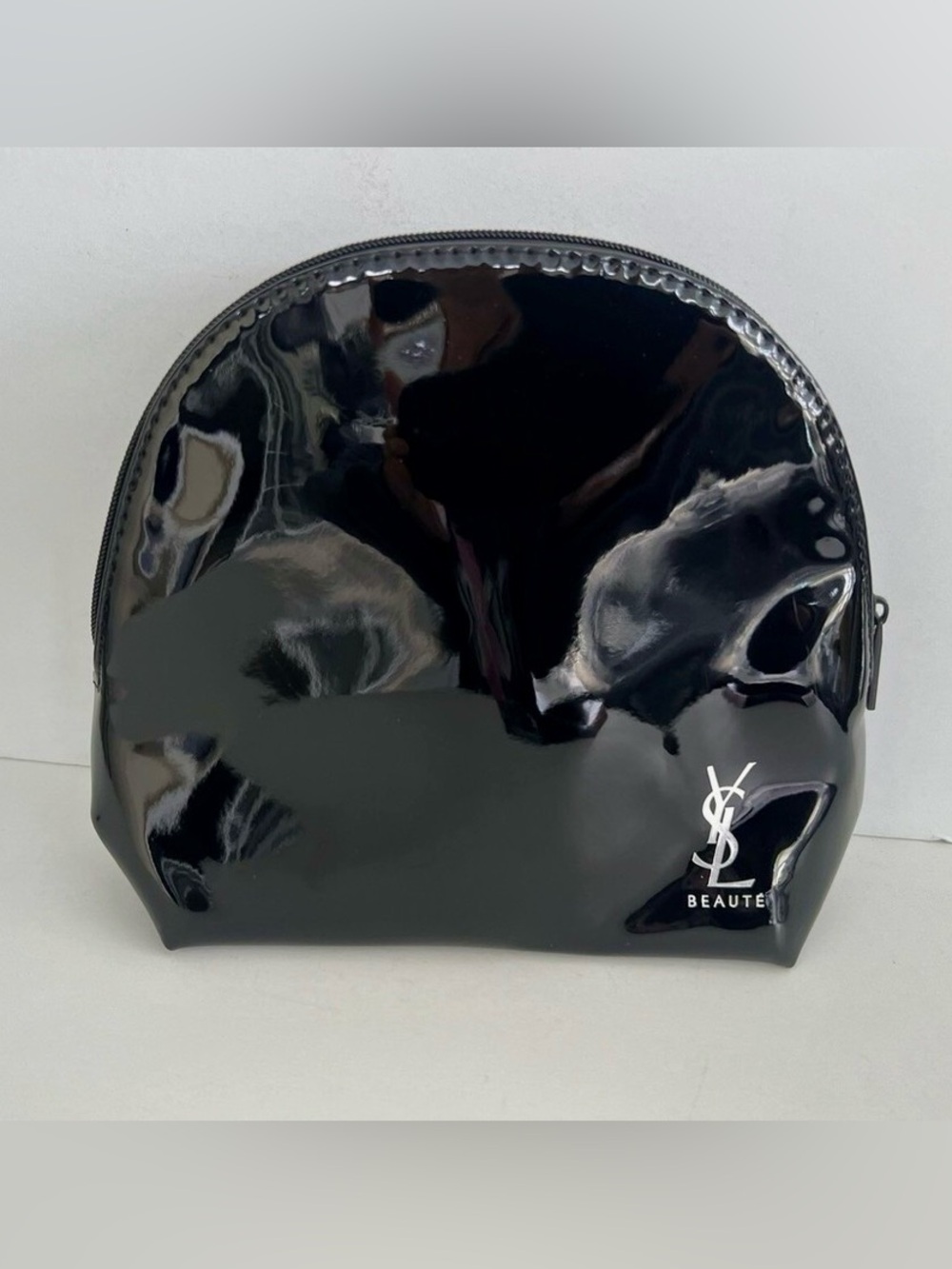 YSL BEAUTE Yves Saint Laurent Black Patent Lacquer Cosmetic Makeup Bag Pouch New